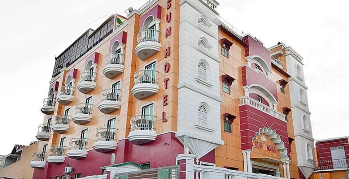 Sun Hotel